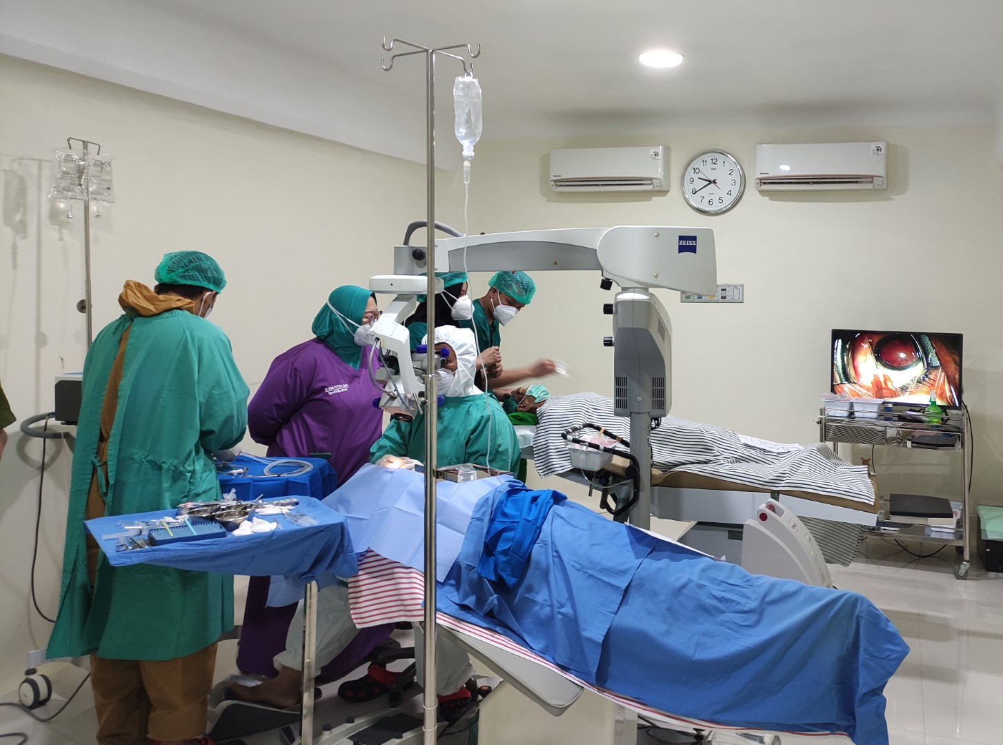 Phaco emulsification